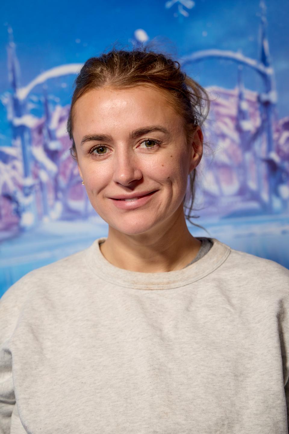 Maria Jencel er tidligere journalist på blandt andet DR og Berlingske, men opfandt '112 for knuste hjerter' i 2021 efter selv at have oplevet hjertesorg 15 gange. Hendes mission er at give lyttere med et knust hjerte nogle at spejle sig i.  Foto: Bo Nymann/Ritzau Scanpix