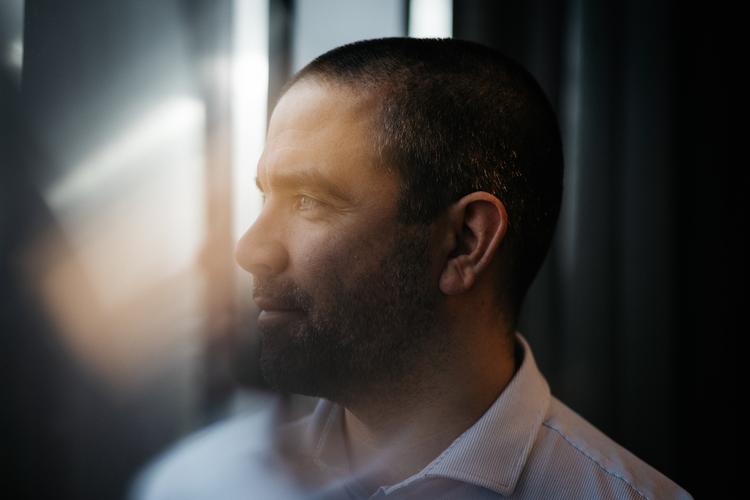Nikolaj Bramsen står i spidsen for Systematic, der har udviklet et alternativ til forsvarssystemet fra det kontroversielle amerikanske Palantir. De fleste vestlige lande, men ikke Danmark, har købt hans system for at gøre sig mere uafhængige af USA og dets uforudsigelighed.  Foto: Martin Thomas Ford