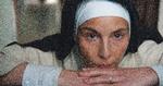Noomi Rapace leverer en virtuos præstation som Moder Teresa, der i 'Mother' tæller ned, til hun kan drage ud på sin solomission i Calcuttas slum.  Foto: Scanbox