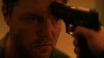 Tom Burke spiller tolderen Guy, der kommer ud for lidt i hvert, da han kommer i marken som narkoefterforsker. Foto: Netflix