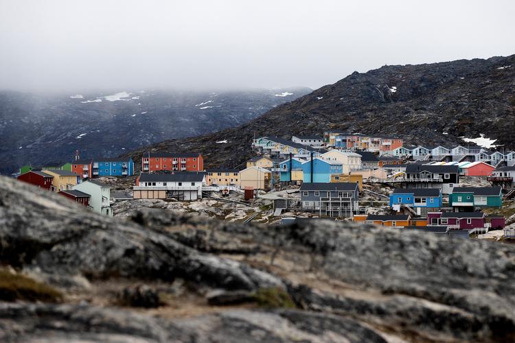 Præsident Donald Trump og hans Grønlands-udsending, Louisianas guvernør Jeff Landry, blev til grin, da USA i februar ville sende et gigantisk hospitalsskib til Grønland. Men borgmesteren i Ilulissat ler ikke.  Foto: Finn Frandsen