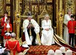 Kong Charles stod onsdag med den akavede tjans at fremlægge regeringens program i forbindelse med King’s Speech – hovedbegivenheden ved det britiske parlaments åbning – vel vidende at landets politiske krise allerede havde overskygget den storslåede ceremoni.  Foto: Chris Jackson/Ritzau Scanpix