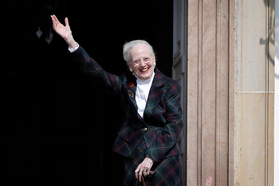 Dronning Margrethe indlagt med hjertekrampe