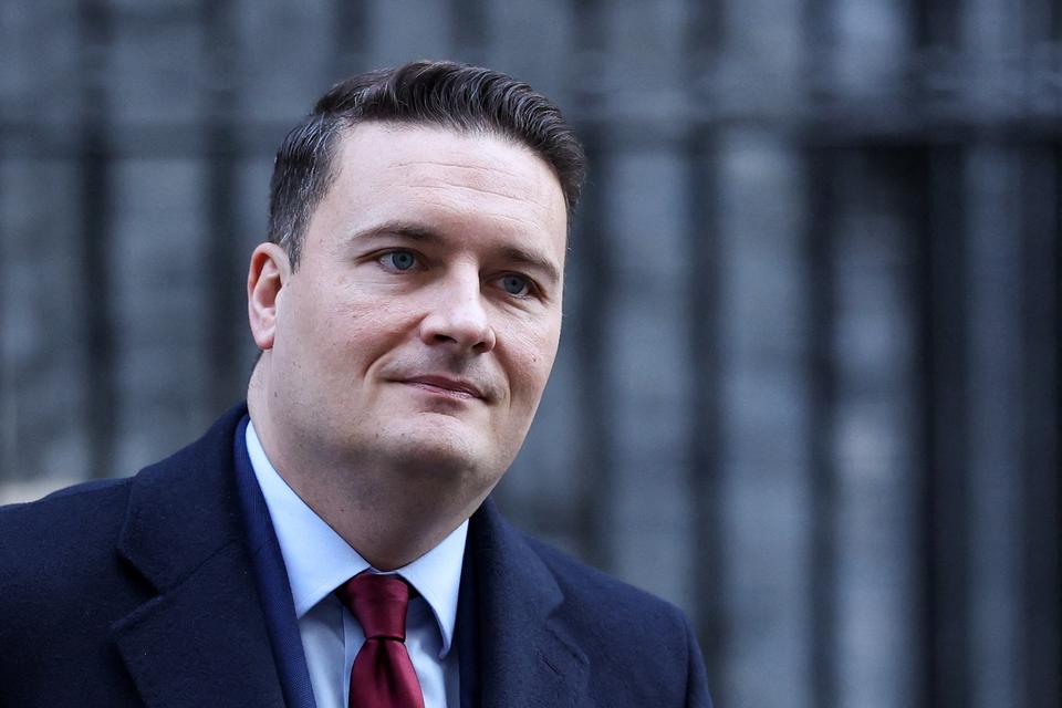 Starmer udnævner ny sundhedsminister efter exit fra mulig rival
