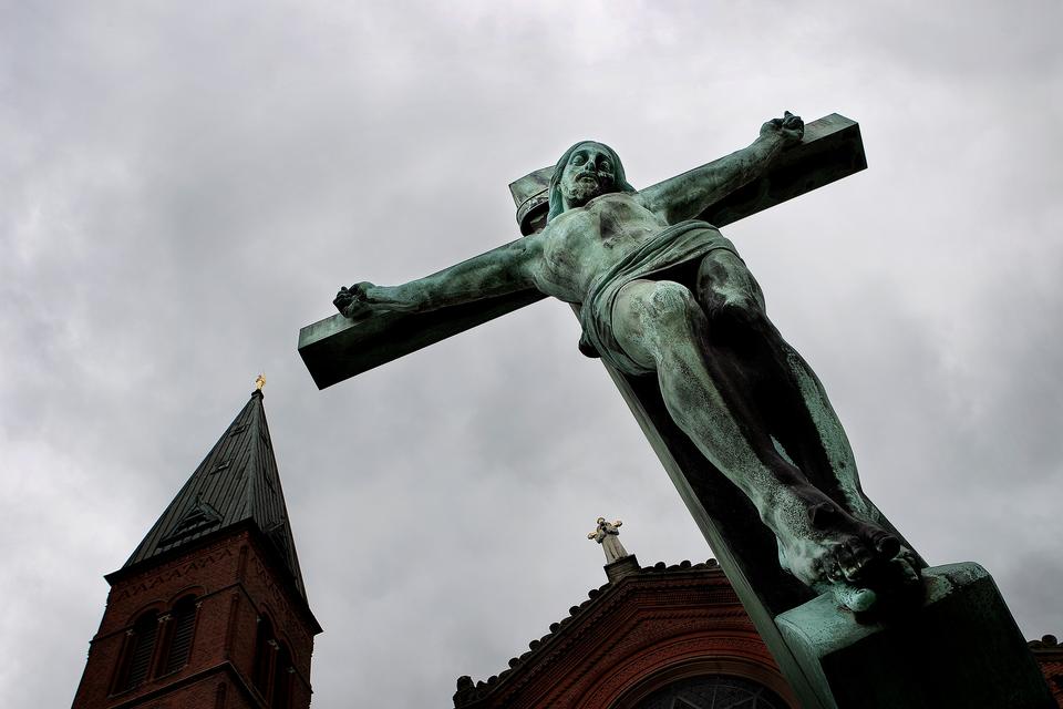 Man skriver jo ikke 988 sider om Jesus for sjov
