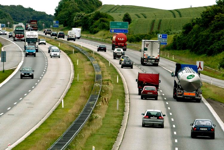 E20-motorvejen, her vest for Odense, er et af de steder, hvor trafikken kan blive intensiveret i forbindelse med påsken. Foto: Ole Frederiksen (arkivfoto)/Ritzau Scanpix