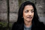 Politiken har tidligere beskrevet, hvordan tv-værten Divya Das og andre kendte danskere bliver misbrugt gennem tusindvis af falske artikler og investeringssider. Nu klager forbrugerorganisationer til EU over svindelannoncerne. Foto: Emil Bay