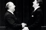 De varme smil mellem Reagan og Gorbatjov under deres møde i Genève i 1985 faldt på et kritisk tidspunkt i den kolde krig. Foto: Stringer/Ritzau Scanpix