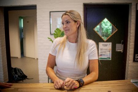 Anne Tinggaard er begyndt på diplomuddannelsen i kriminologi for at være bedre klædt på i arbejdet med de unge. Foto: Janus Engel