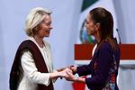 Aftalen blev underskrevet ved en ceremoni ledet af Mexicos præsident, Claudia Sheinbaum, og EU-Kommissionens formand, Ursula von der Leyen. Foto: Raquel Cunha/Ritzau Scanpix