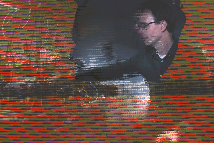 Kollage:  Mads D'Alterio Djervig. Originalfoto: Pexels, Marius Renner, Signe Lægsgaard