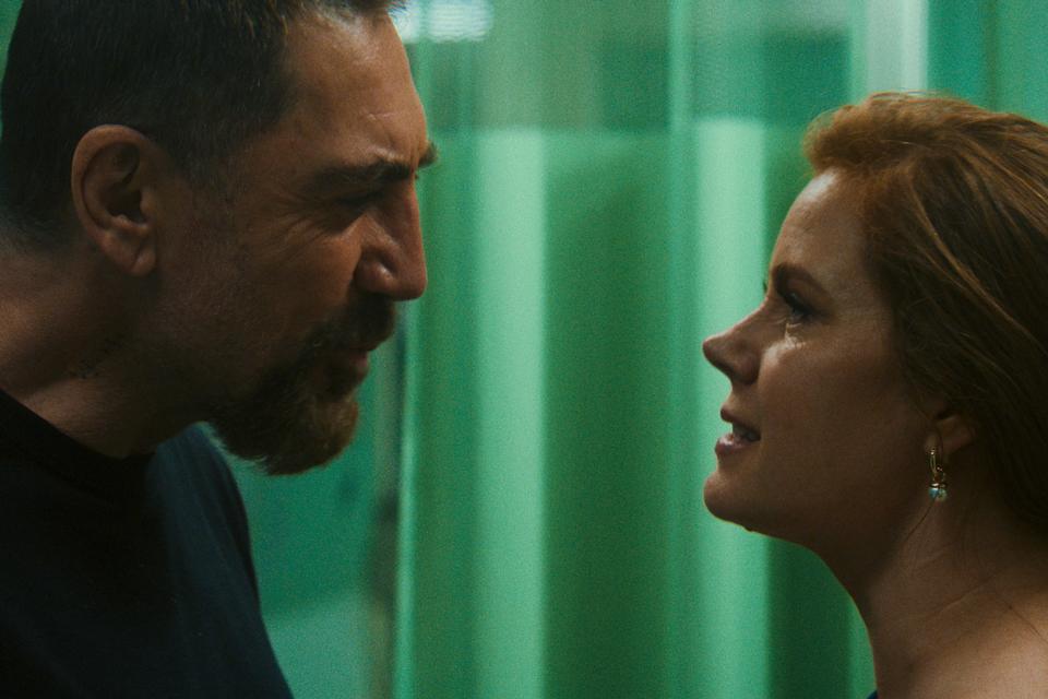 Javier Bardem og Amy Adams i en scene fra 'Cape Fear'.  Foto: Apple TV 