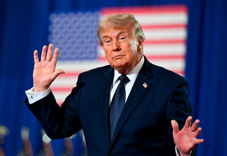 Donald Trump havde tilsyneladende en noget usædvanlig telefonsamtale med Benjamin Netanyahu.  Foto: Roberto Schmidt/Ritzau Scanpix