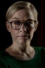 »Jeg kan ikke på noget niveau forklare, hvor stort et svigt det her føles som. Det er for sindssygt«, fortæller Lotte Kofoed til Politiken.   Foto: Mads Nissen