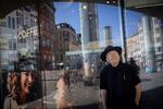Nørreport er et særdeles vellykket byrum, synes Jan Gehl. Bilerne er trukket væk, så stationspladsen og de tilstødende gader hænger sammen.  Foto: Mads Nissen