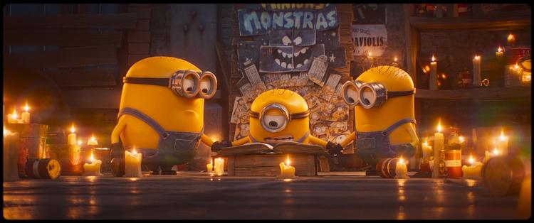 Det er ikke, fordi det er dumt, hvad de ivrige minions foretager sig. Det er bare aldrig gennemtænkt. Det er neurodivergens som flokmentalitet og afviger derfor fra den animerede familiefilmgenres evige historie om eneren, der har styrken til at realiserer sig selv og blive helt.  Foto: UIP