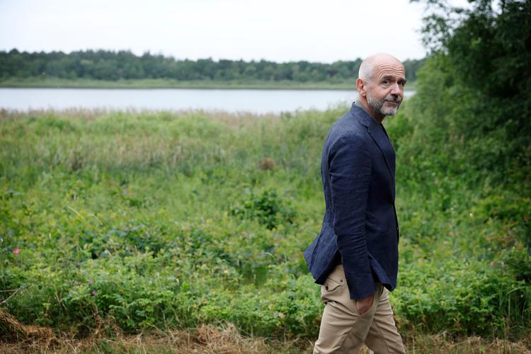 Michael Katz Krefeld har haft mange »lortejobs« for at tjene penge. I 20 år levede han som en studerende og var pivhamrende fattig. Men i dag tjener han rigtig mange penge, fortæller han. Foto: Jens Dresling