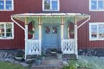 Andels-folket på Harstena værner om deres gamle huse. Her må det ikke blive for moderne.  Foto: Kristoffer Flakstad
