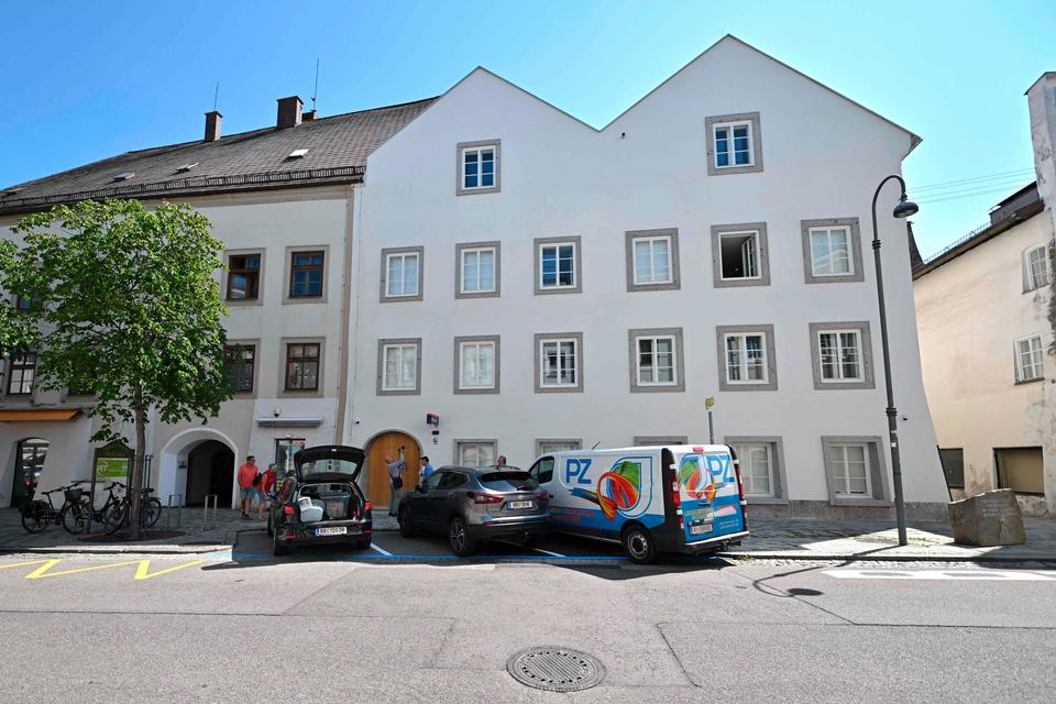 Billede taget 16 juli 2026 af den nyrenoveret politistation i Braunau, hvor Hitler blev født i 1889.  Foto: Kerstin Joensson/Ritzau Scanpix