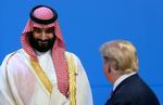 USA's præsident Donald Trump ses her i selskab med Saudi-Arabiens kronprins Mohammed bin Salman under et G20-topmøde i Buenos Aires i november 2018. Nu har de to indgået en aftale om udvikling af atomkraftværker.  Foto: Marcos Brindicci/Ritzau Scanpix
