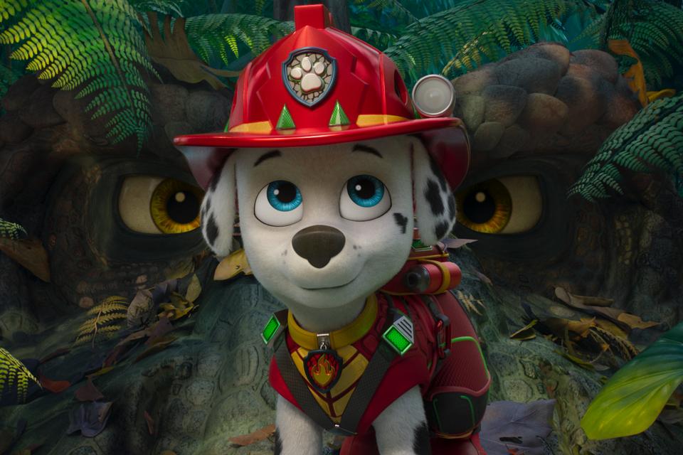 'Alle begår fejl, når de prøver, at lære noget helt nyt' er et af budskaberne i den nye Paw Patrol-film, hvor brandvovsen Marshall får en hovedrolle.  Foto: UIP