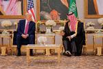 Præsident Donald Trump og Saudi-Arabiens kronprins Mohammed Bin Salman mødtes i Riyadh i maj 2025. Nu har de to lande underskrevet en aftale om atomenergi. Foto: Brian Snyder/Ritzau Scanpix