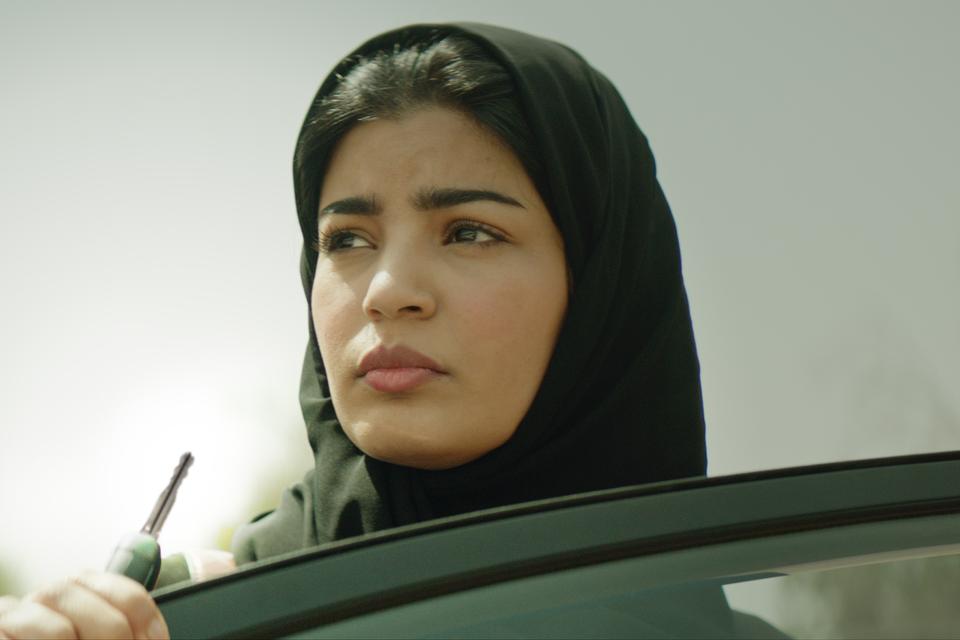 Nogle absurde særregler for kvinder er lempet i Saudi-Arabien. Men med sin film fra 2019 om lægen Maryam (spillet af Mila Al Zahrani) viser landets store kvindelige instruktør Haifaa al-Mansour, at kvinder stadig har masser at kæmpe for i det muslimske land.  Foto: Angel Films