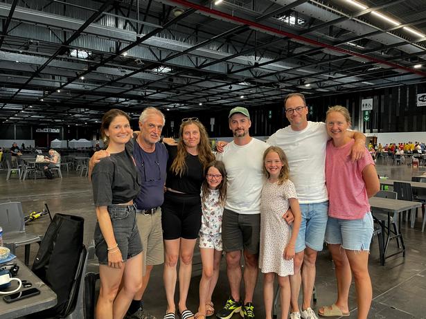  Henri Sauter og hans familie måtte forlade deres lejebolig fredag efter at have fået en tekstbesked, der beordrede dem væk fra halvøen. Foto: Elizabeth Howcroft/Ritzau Scanpix