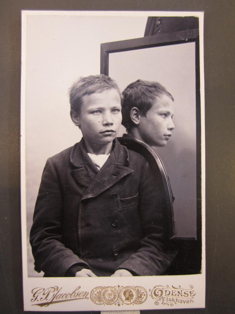 Foto: G.P. Jacobsen, arrestantfotos, Odense Byfoged, Rigsarkivet Odense