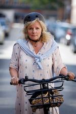 Lene Steen Jensen har stadig alvorlige men fra sit styrt på Amagerbrogade for otte måneder siden. Dengang kørte hun uden hjelm.   Foto: Jens Dresling