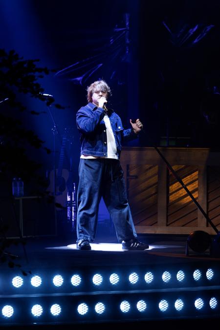 Anmeldelse af koncert med Lewis Capaldi på Smukfest 2026