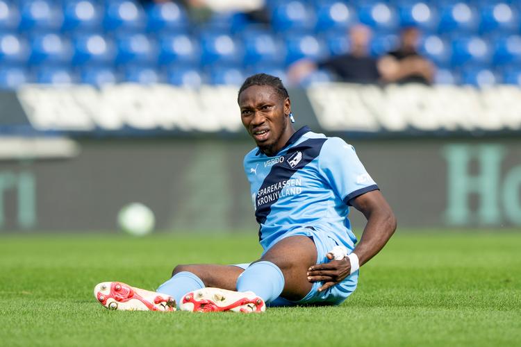 Randers FCs Mohamed Sankoh har lige scoret til 1-0, men må samtidig lade sig udskifte med en skade i kampen mod Lyngby. Foto: Bo Amstrup/Ritzau Scanpix
