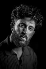 I rollen som Yahya Hassans lillebror mærker Arian Kashef familiens smerte helt tæt på. Foto: Mads Nissen