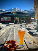 From the happy days of a half-liter of weissbier at the mid-station in Hintertux, Tyrol in Austria. Privatfoto 