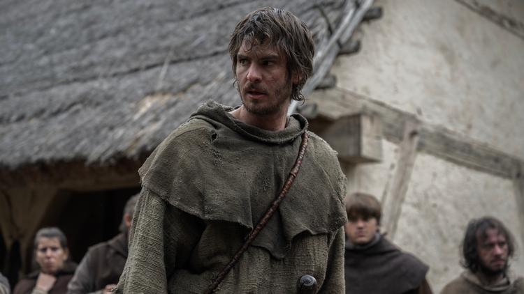 Man er ret sikker på, at en digter ved navn William Langland skrev 'Piers Plowman', men man ved ikke meget andet om ham. Navnet lever videre i den fiktive hovedperson Ploughman i Paul Greengrass' 'The Uprising'.  Still fra filmen:  Scanbox