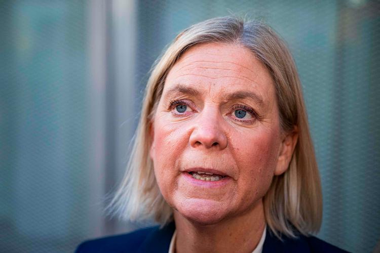 Oppositionslederen Magdalena Andersson anklager statsminister Kristersson for ikke at kunne se sin egen skyld angående arbejdsløsheden og antallet af konkurser i Sverige. Foto: Jonathan Nackstrand/Ritzau Scanpix