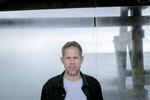 Martin Lykke Suhr delte dagligt sine følelser og tanker med ChatGPT,  da han sidste år stod i sit livs krise. Det var med til at give ham en retning for fremtiden.  Foto: Mads Nissen