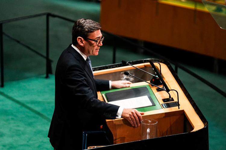 »Jeg kan i dag meddele, at jeg vil sætte kunstig intelligens i centrum for Storbritanniens G20-formandskab næste år«, sagde Storbritanniens premierminister, Andy Burnham, i sin tale til FN's Generalforsamling.  Foto: Ryan Murphy/Ritzau Scanpix