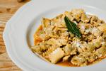 Hver eneste af de små rustikke pastapakker i retten agnolotti del plin var en bombe af smag.    Foto: Christian Falck Wolff