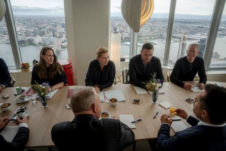 Prime Minister Mette Frederiksen, Foreign Minister Lars Løkke Rasmussen, Greenlandic Premier Jens-Frederik Nielsen and Greenland’s Minister for Foreign Affairs, Múte B. Egede, hold a final preparatory meeting at the residence of the Danish Consul General in Manhattan, New York, on Monday, 21 September 2026. The signing ceremony will take place on Tuesday in connection with the UN General Assembly, where an agreement between Denmark, Greenland and the United States will be signed. (Photo: Mads Claus Rasmussen/Ritzau Scanpix) Foto: Mads Claus Rasmussen/Ritzau Scanpix