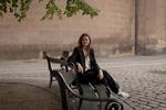 Camilla Richter-Friis van Deurs elsker, når folk hygger sig på en offentlig bænk og slet ikke tænker over den planlægning, dialog med politikere osv, der gør, at bænken står netop der.   Foto: Miriam Dalsgaard