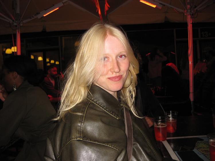 Vilma Crow lytter til guitarsange, har endelig fundet læselysten og craver rimelig tit crispy duck fra et helt særligt sted på Nørrebrogade. Foto: Privatfoto