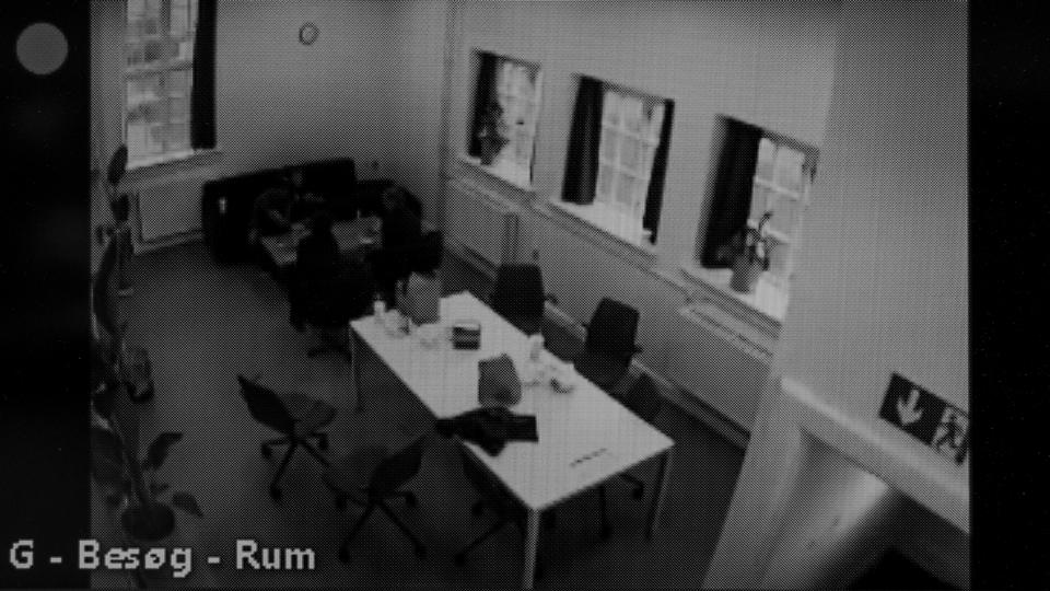 15-årige Alma er socialt anbragt bag seks meter høje hegn: »Jeg har ingen frihed«
