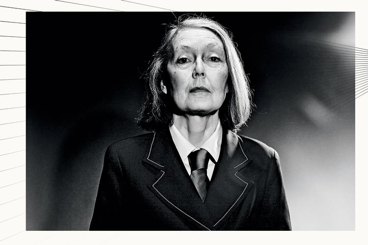 Anne Carson deltog for nylig i Louisiana Literature, hvor folk stod i lang kø for at høre hende. Foto: Jeff Brown