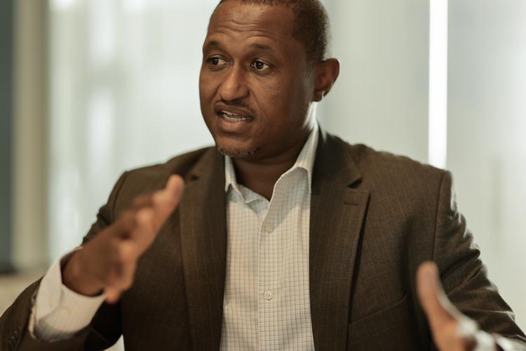 Ifølge Mamadou Dian Balde mangler der sammenhæng mellem den indsats, der kommer fra det internationale samfund, og den virkelighed han er vidne til. Foto: Miriam Dalsgaard