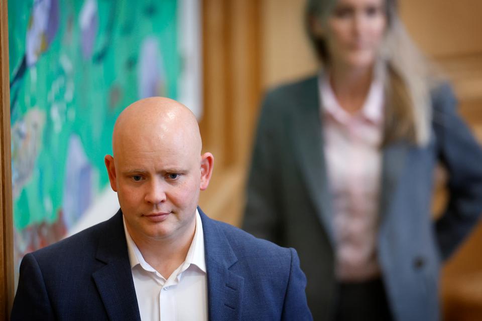 Han siger én ting om loftet over rentefradrag. Finansministeriet siger noget helt andet