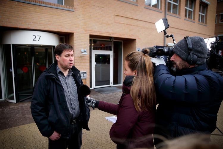 GRUNDLOVSFORHØR. Retten i Glostrup i dag, hvor manden der skød en politibetjent i Albertslund tirsdag var i grundlovsforhør. På billedet ses specialanklager Morten Frederiksen. Foto: Jens Dresling 