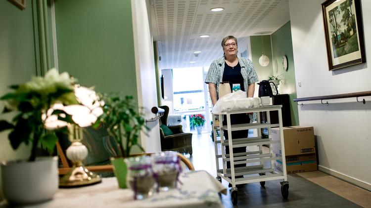 Nye tal fra tænketanken Kraka viser, at der med det nye regeringsgrundlag vil være markant færre hænder i den offentlige sektor i fremtiden. 