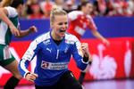 Danmarks Sandra Toft jubler efter en redning. Foto: Jens Dresling 