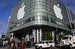 Giganten Apple er oppe imod en dansk forbruger ved retten i Glostrup i dag. (AP Photo/Paul Sakuma) 